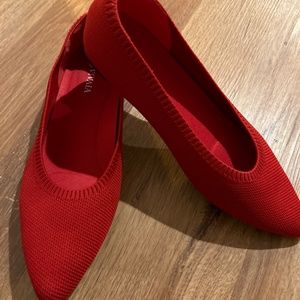 Vivaia red flats